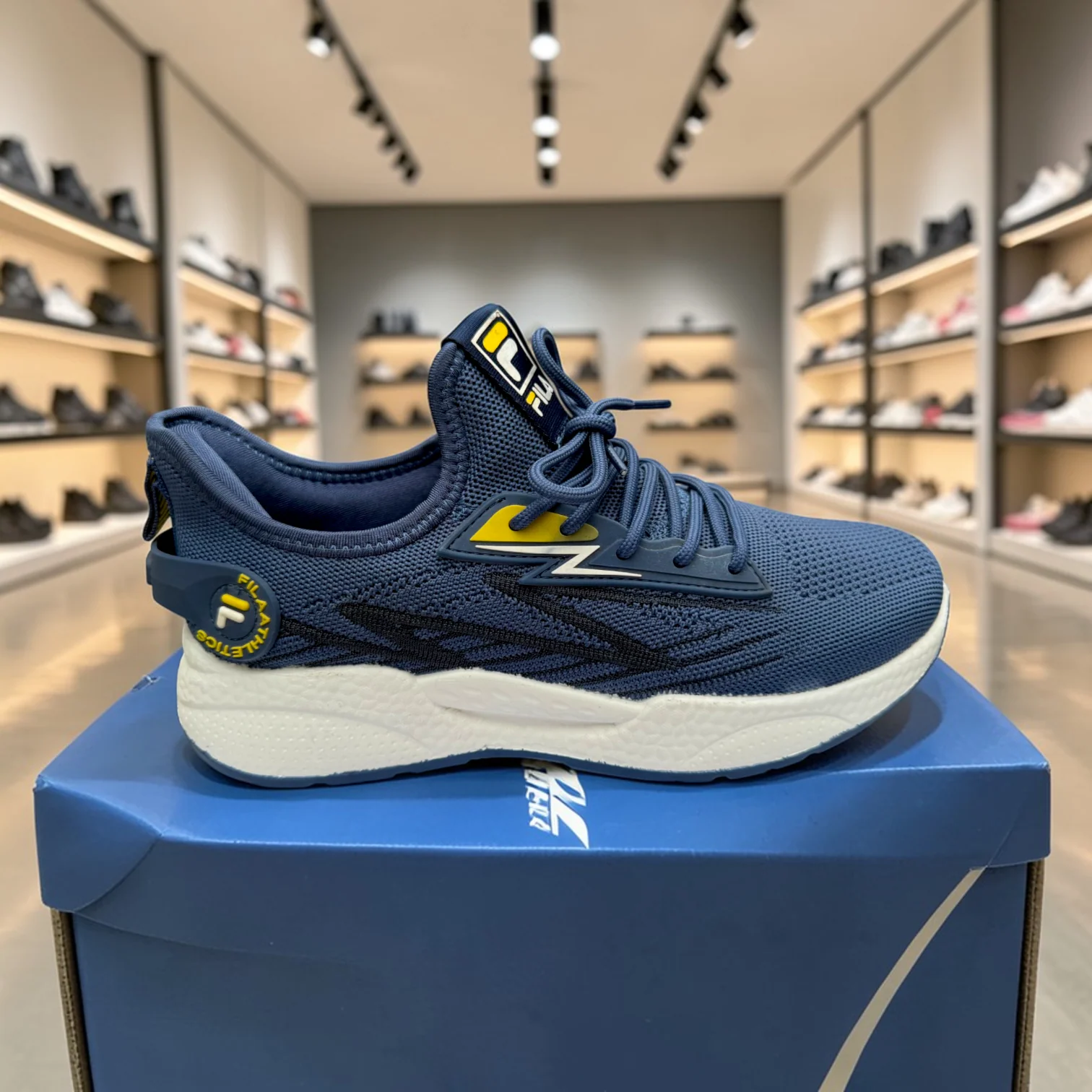 Fila Dark Blue বাইক,রানিং,জিম,ট্যুর ,ট্রাবেল,জগিং,অফিস,ক্যাজুয়াল,ক্যাম্পাস স্নিকার্স - Image 5