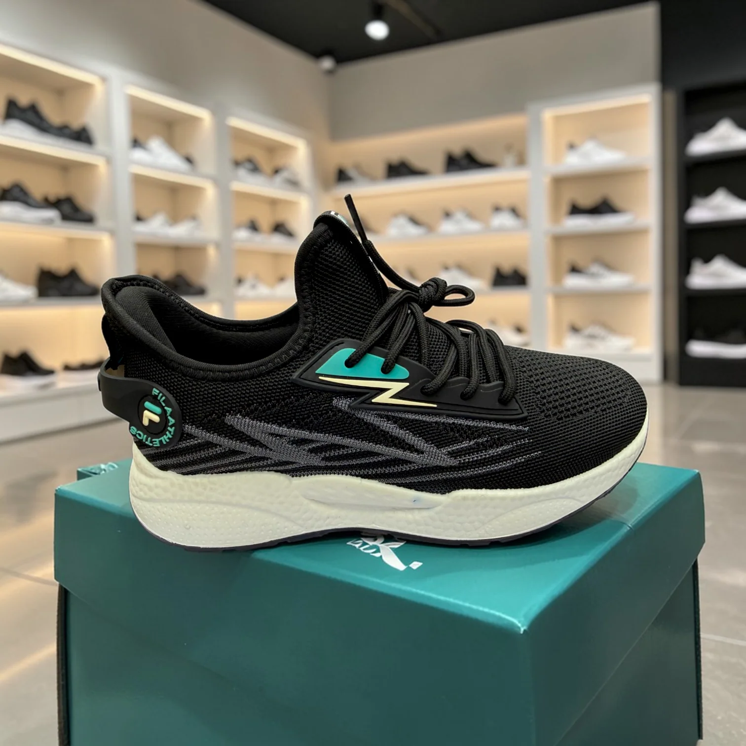 Fila Black Men's Sneakers –বাইক,রানিং,জিম,ট্যুর ,ট্রাবেল,জগিং,অফিস,ক্যাজুয়াল,ক্যাম্পাস - Image 11